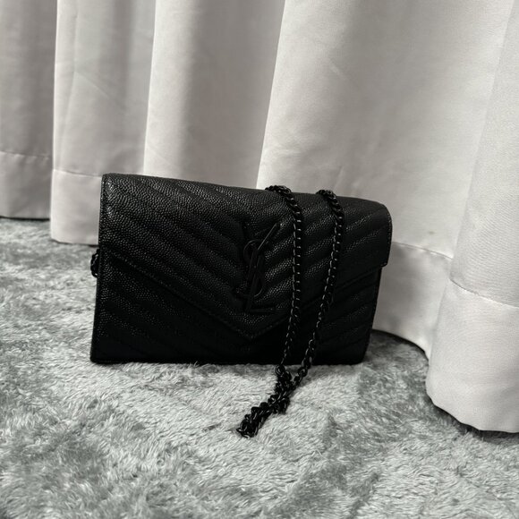 Yves Saint Laurent black bag - Picture 6 of 9